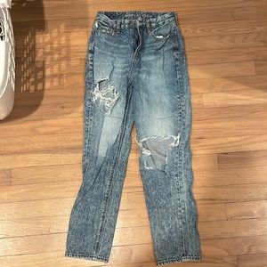 American Eagle Distressed Jeans
